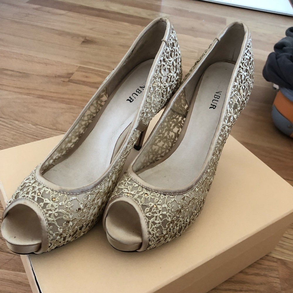 Gold Menbur Heel